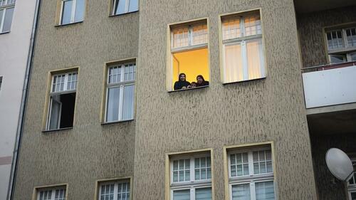 Berlin's Special Visa Program For Syrians, Afghans, & Iraqis Scrapped After Federal Intervention